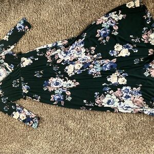 Floral pinkblush Maxi Dress in Dark Green